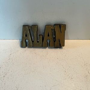 1980’s vintage brass colored belt buckle